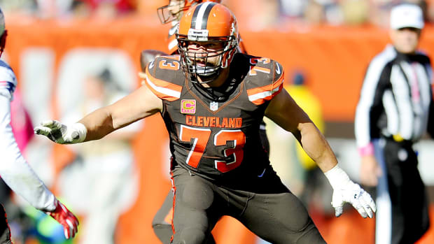 nfl-trade-deadline-joe-thomas-cleveland-browns.jpg
